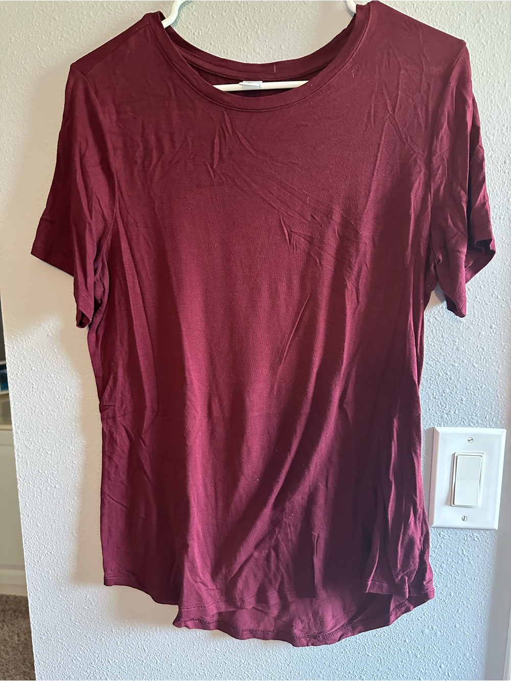 Old Navy Women's Maroon Short-Sleeve Tee